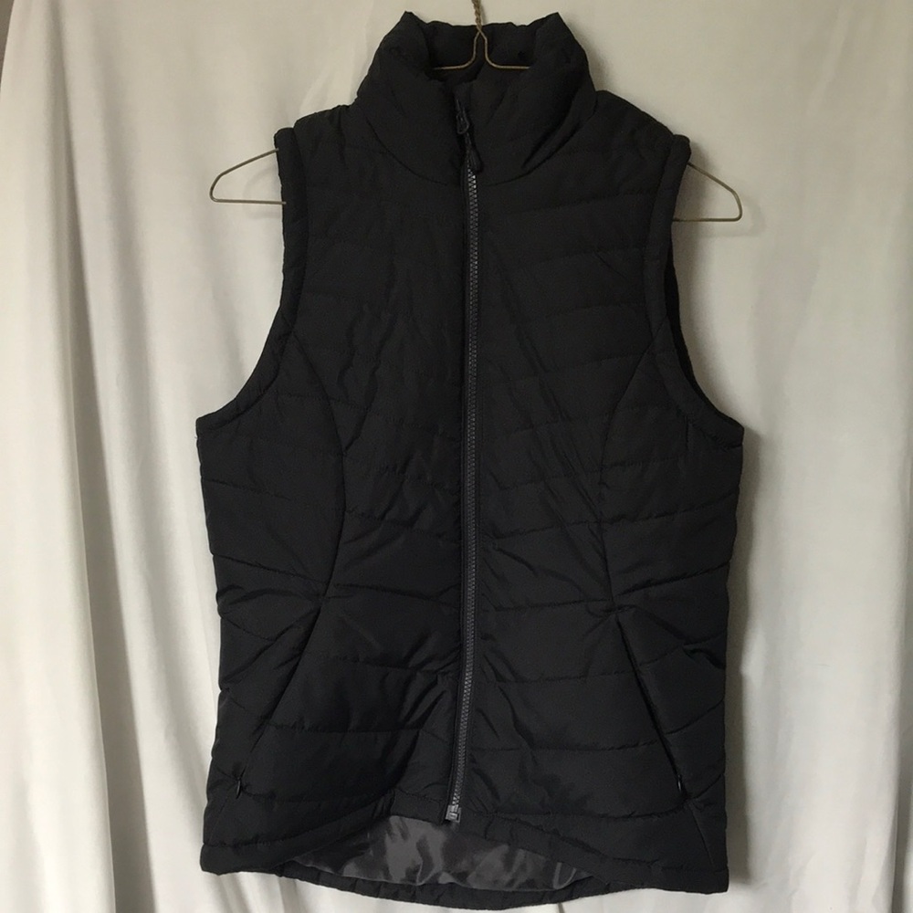 DSG Women's Dark Quilted Vest
